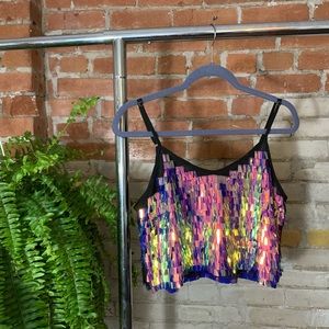 Sequenced cropped tank